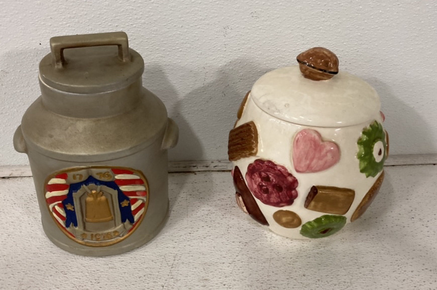 La Potteries Cookies All Over Glass Cookie Jar Mccoy