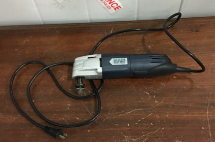 Variable Speed OSCILLATING MULTIFUNCTION POWER TOOL