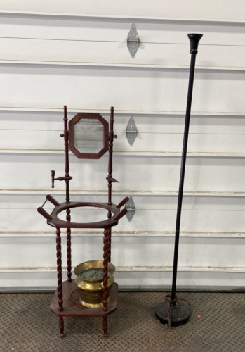 (1) 53&rsquo;&rsquo; Vintage Wooden Stand With Mini Mirror, (1) 68&rsquo;&rsquo; Lamp Pole Without Light With Cord