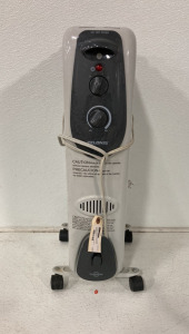 25 1/4&rsquo;&rsquo; Pelonis CordWrap Portable Heater With Wheels