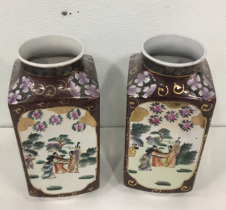 (2) Vintage Matching Ceramic Chinese Hand Painted Vases