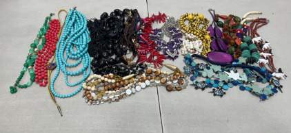 (20) Various Ladies Costume/Craft Necklaces
