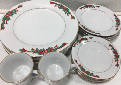 (14pcs) Christmas Dinnerware (4) Dinner Plates (4) Salad Plates (4) Saucers (2) Teacups