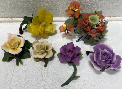 (4) Ceramic Flowers (2) Glass Flowers