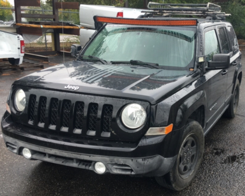 2014 JEEP PATRIOT- LIGHT BAR! ROOF RACK!