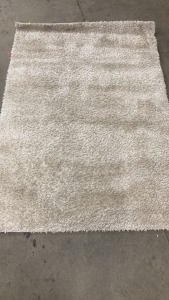 4&rsquo; x 6&rsquo; Ivory Shag Area Rug