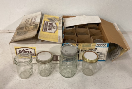 (23) Glass Mason Canning Jars