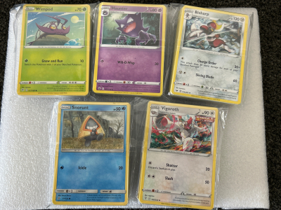 Pokémon Cards, 250 in Total, Wrapped in Stacks of 50, Pristine Condition