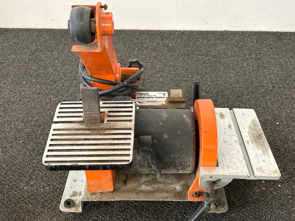 Working Central Machinery 1” 30” Belt and 5” Disc Combination Sander