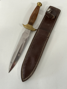 Dagger and Sheath Made in Pakist&aacute;n