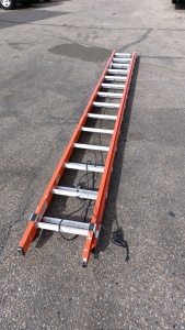 Werner Heavy Duty 28 Foot Extension Ladder