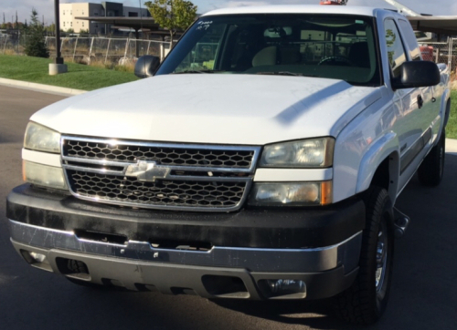 BANK OWNED - 2005 CHEVROLET SILVERADO 2500 HD- 4X4!