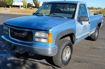 1996 GMC SIERRA 2500 - 4X4!