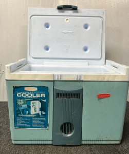 Rubbermaid Thermoelectric Cooler Warmer (Untested) 12v