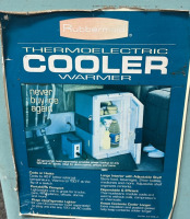 Rubbermaid Thermoelectric Cooler Warmer (Untested) 12v - 2