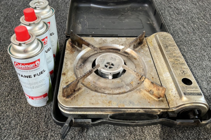 Coleman Portable Single Gas Stove w/ 3 New Butane Fuel Cans