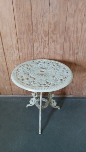 Round Metal Patio Table