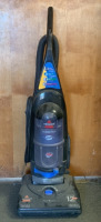 Bissell Cleanview Bagless Duel Edge Cleaning Vacuum (Brissell does not turn on) w/ Dirt Devil Quick and Light Carpet Cleaner (Dirt devil does power on) - 4