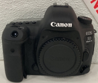 Canon EOS 5D Mark 4 Camera ( Lens Not Included)