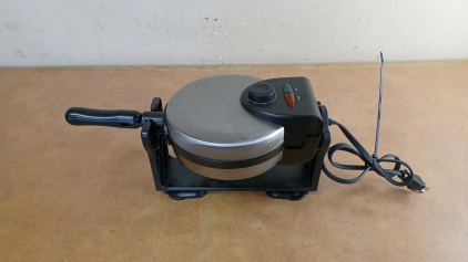 Electric Waffle Maker