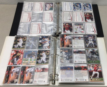 (1) Binder Of (200+) 2014 Topps Baseball Cards (1) Binder Of (400) 2008 Upper Deck Baseball Cards