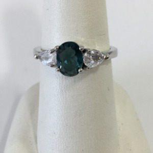 Size 8 Faceted Oval Aquamarine .925 Ring