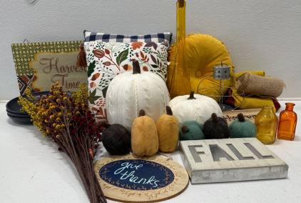 (3) Fall Pillows (4) Fall Signs & More Fall Decor