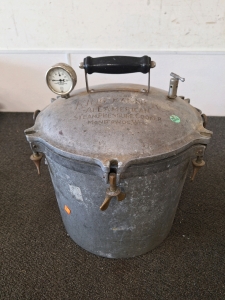 ANTIQUE PRESSURE COOKER