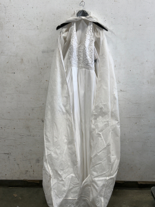 BRAND NEW ALFRED ANGELO WEDDING DRESS (SIZE 2), WHITE HALTER WITH BEAUTIFUL BEAD DESIGN ON BUST!