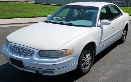 2003 BUICK REGAL - CASSETTE PLAYER!