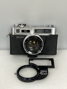 VINTAGE YASHICA ELECTRO 35 FILM CAMERA AND AUTO UP- PLEASE INSPECT