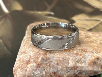 MENS SIZE 13 RING; PLEASE INSPECT