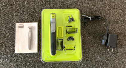 PHILIPS ONE BLADE RAZOR SET; PLEASE INSEPCT (TURNS ON)