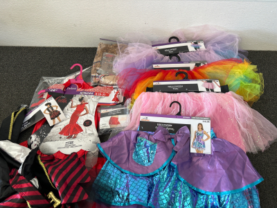 JUNIORS AND LADIES HALLOWEEN COSTUMES: CRUELLA, PIRATE APRON, MERMAID APRON, NATIVR AMERICAN, TUTUS AND SHORTS (SIZES: ONE SIZE FITS MOST, SMALL AND L/XL; PLEASE INSPECT