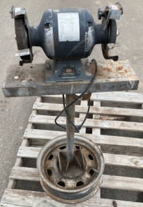 HEAVY DUTY BENCH GRINDER - POWERS ON; PLEASE INSPECT