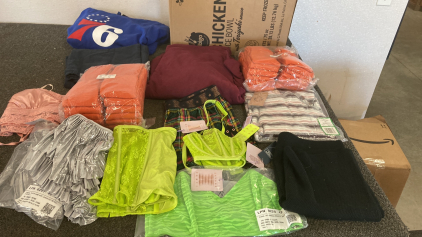 CLOTHES SIZE L - NEW AND LIKE NEW - PLEASE INSPECT