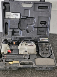 RUNNING PORTER CABLE CORDLESS BRAD NAILER