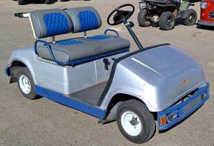 1997 Yamaha Gas G8 Golf Cart - Gas Powered - Runs!