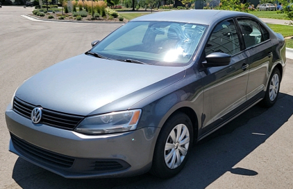 2014 VOLKSWAGEN JETTA - LOW MILES