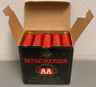 (25) RNDS. WINCHESTER AA LIMITED EDITION 12 GA. LIGHT TARGET LOAD AMMO