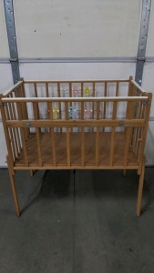 Vintage Folding Crib/Playpen