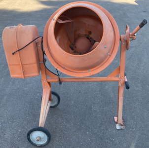 3-1/2 CUBIC FOOT CEMENT MIXER (POWERS ON) PLEASE INSPECT