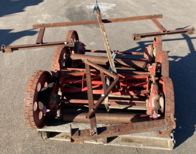 VINTAGE MOWER. 30&rdquo;. INSPECT