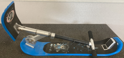 NR CREW FOLDING SNOW SCOOTER