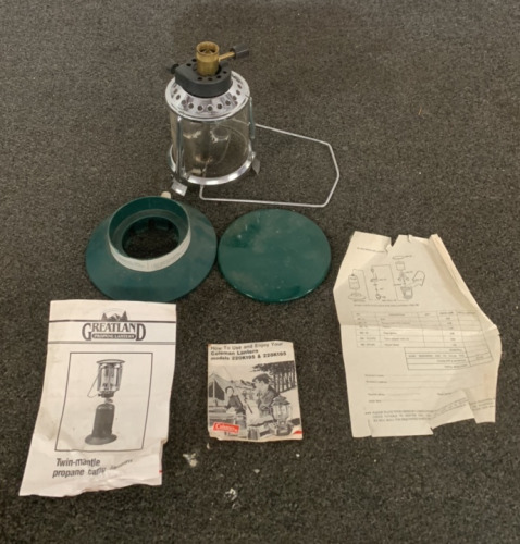 GREATLAND TWIN-MANTLE PROPANE CAMP LANTERN W/ INSTRUCTIONS