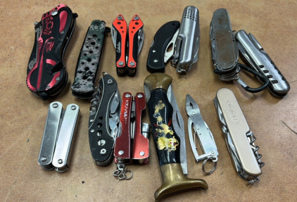 POCKET KNIVES INCLUDING LEATHERMANS AND MORE