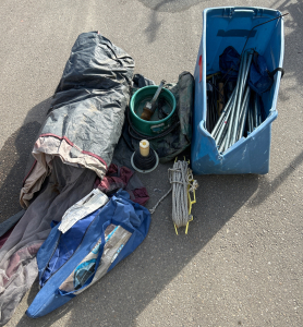 13&rsquo;x10&rsquo; DOME TENT, TARP, COPPER WIRING, HEATED WATER BOWL (FOR PARTS OR REPAIR) ROPE AND ORANGE STROBE LIGHT (WORKS)