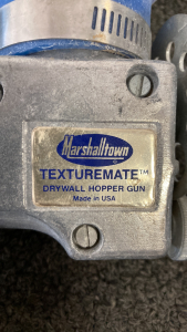 GRAVITY FEED DRYWALL HOPPER GUN - NOT TESTED - PLEASE INSPECT