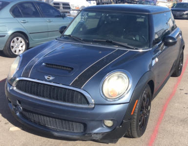 BANK OWNED - 2010 MINI COOPER