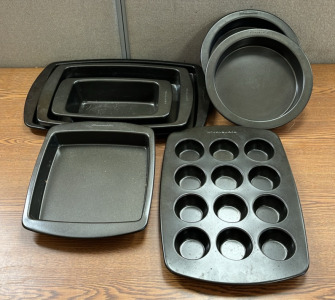 KITCHEN AID 7 PIECE BAKING SET; PLEASE INSPECT